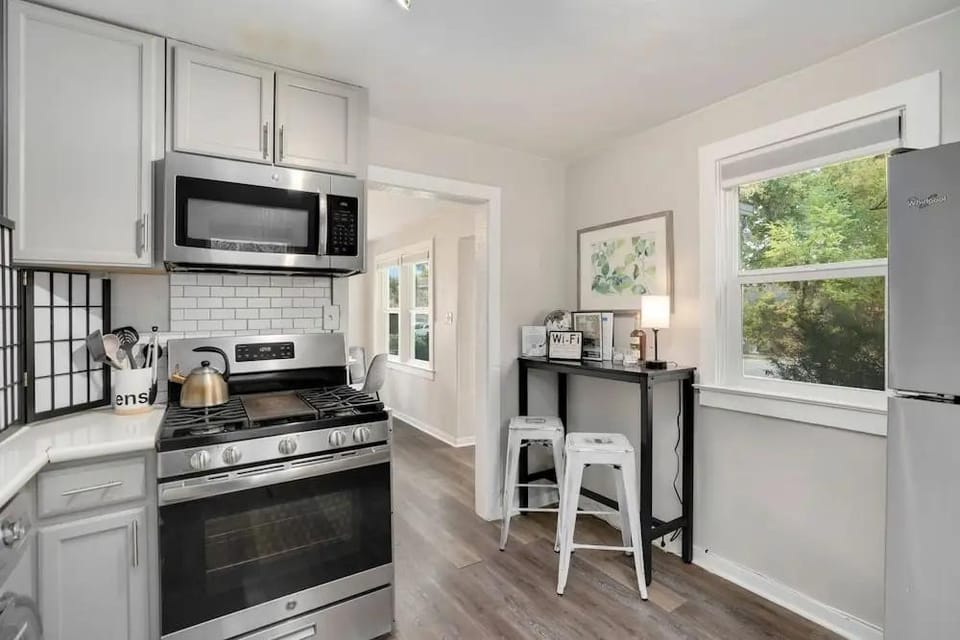 Charming Old Town Bungalow W/ Free Cruiser Bikes Hotel in Fort Collins