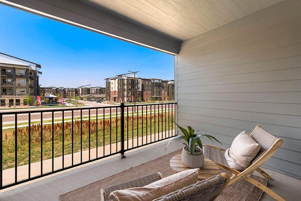 Gorgeous Townhome Steps From the Brewery District! Hotel in Fort Collins