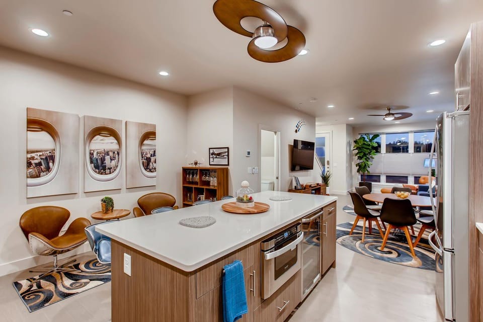 Elegant Townhome Near Old Town, Breweries and River! Hotel in Fort Collins
