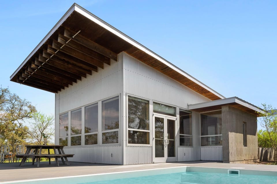 Lazo House - A Riverfront Retreat Hotel in Rio Grande