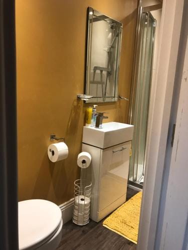 Acacia Villas Guest House Hotel in Guildford