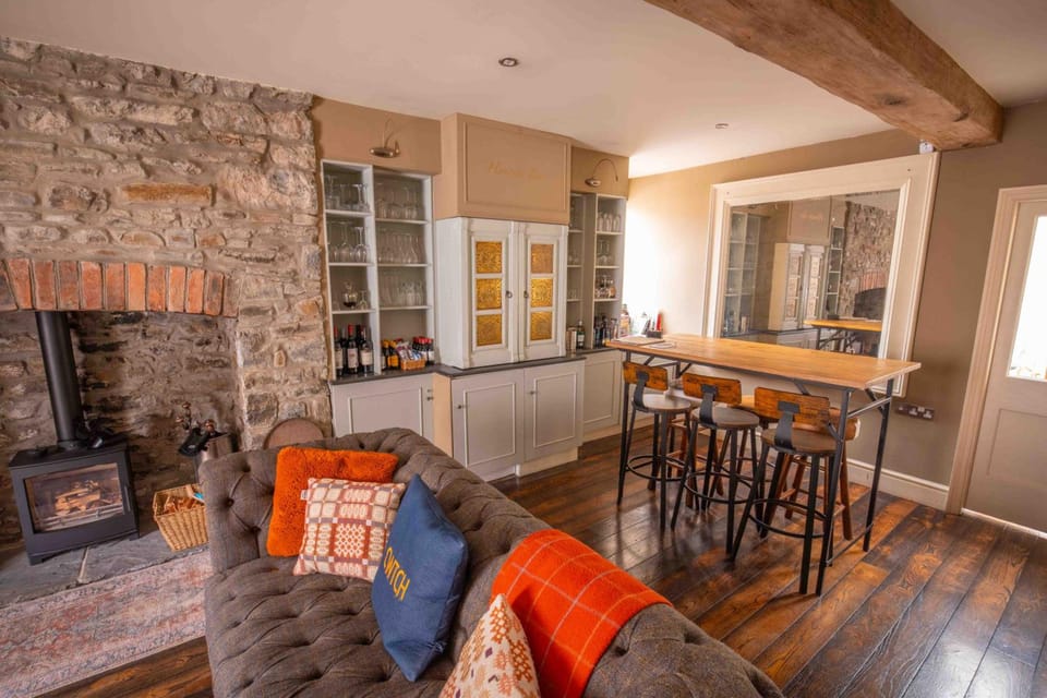 The New White Lion Hotel in Wales