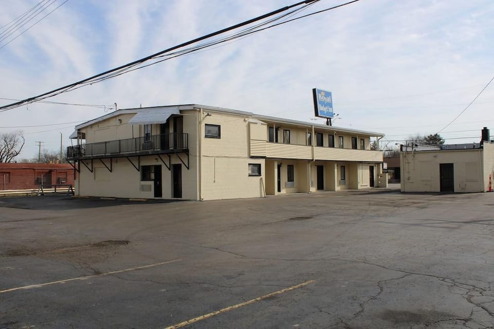 Royal Budget Inn Hotel in Detroit