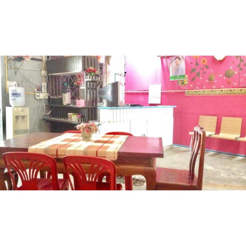 Mee Rak Vintage Hotel in Chon Buri Changwat