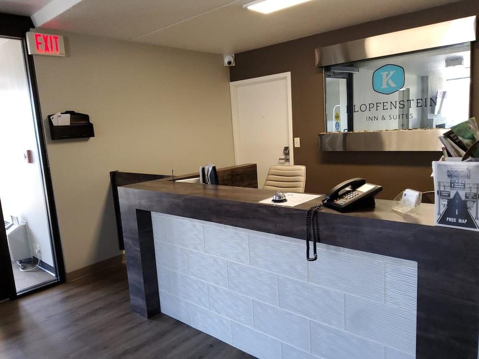 Klopfenstein Inn and Suites Hotel in Fort Wayne