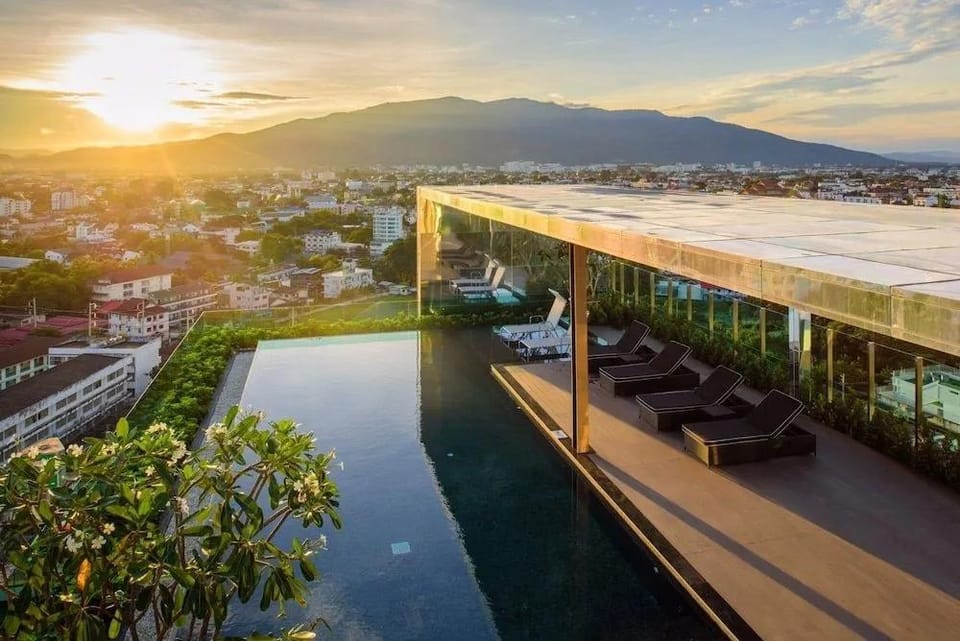The Astra Condo by Five Star Hotel in Chiang Mai