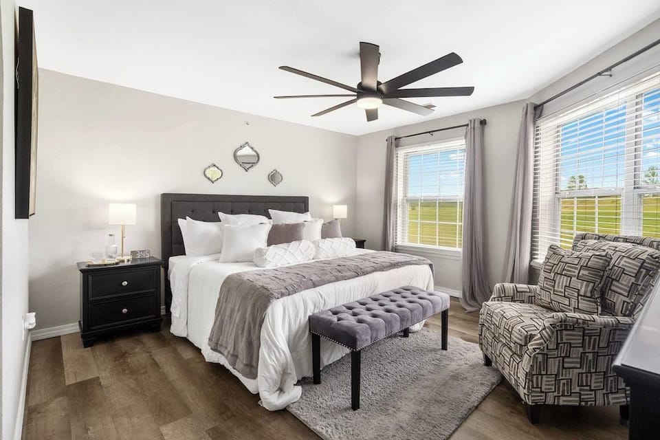 Catch the Sunrise - Branson Mo - Holiday Hills - 2bd Condo! Hotel in Hollister