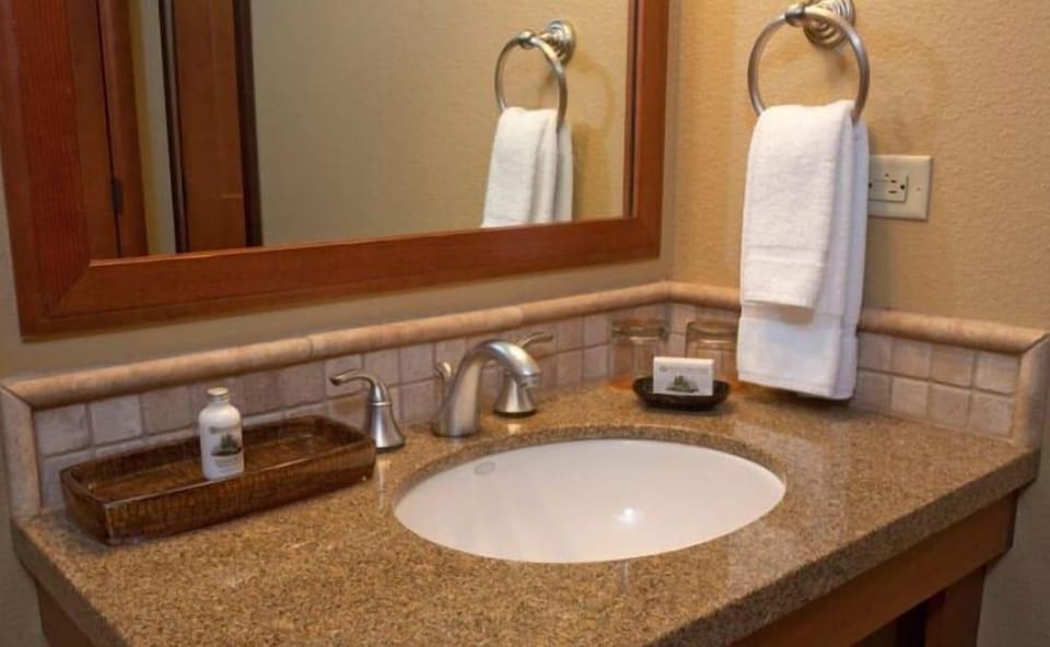 Resort at Squaw Creek Studio 812 Hotel in Palisades Tahoe (Olympic Valley)