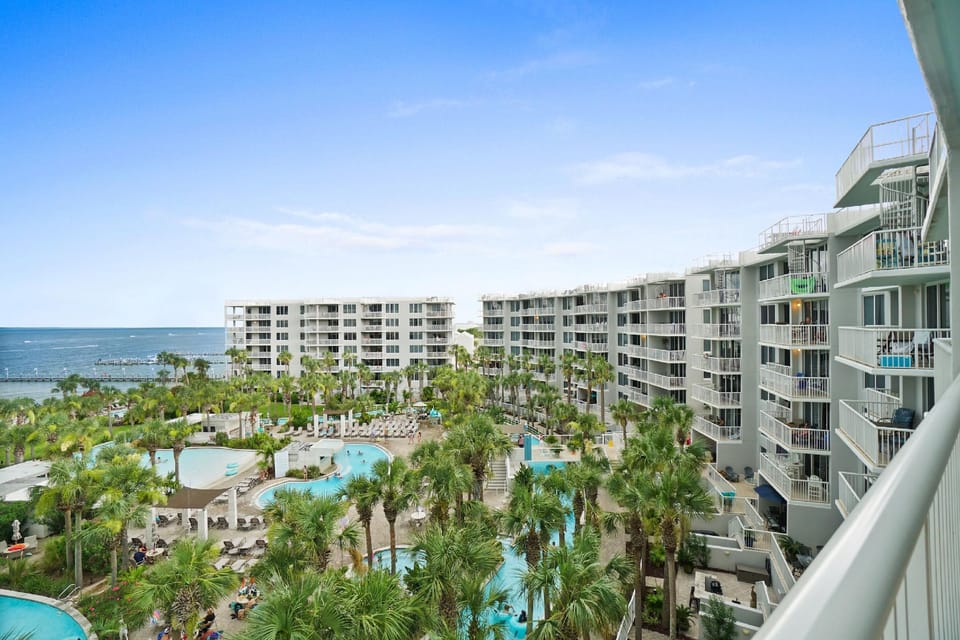 Destin West Resort by Panhandle Getaways Hotel in Okaloosa Island
