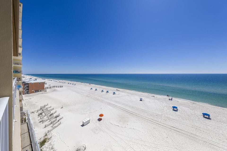 Crystal Shores West Condos by Hosteeva Hotel in West Beach