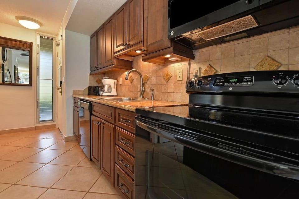 Maui Kaanapali S #b133 Studio Bedroom Condo by RedAwning Hotel in Kaanapali
