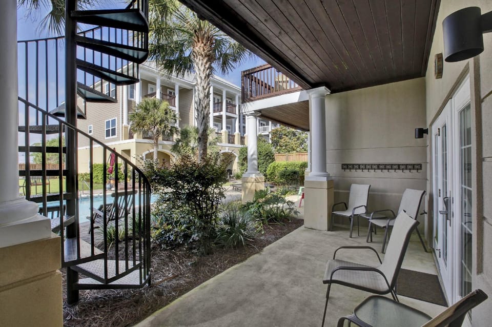 Beach House - Glory Daze by Panhandle Getaways Hotel in Sunnyside