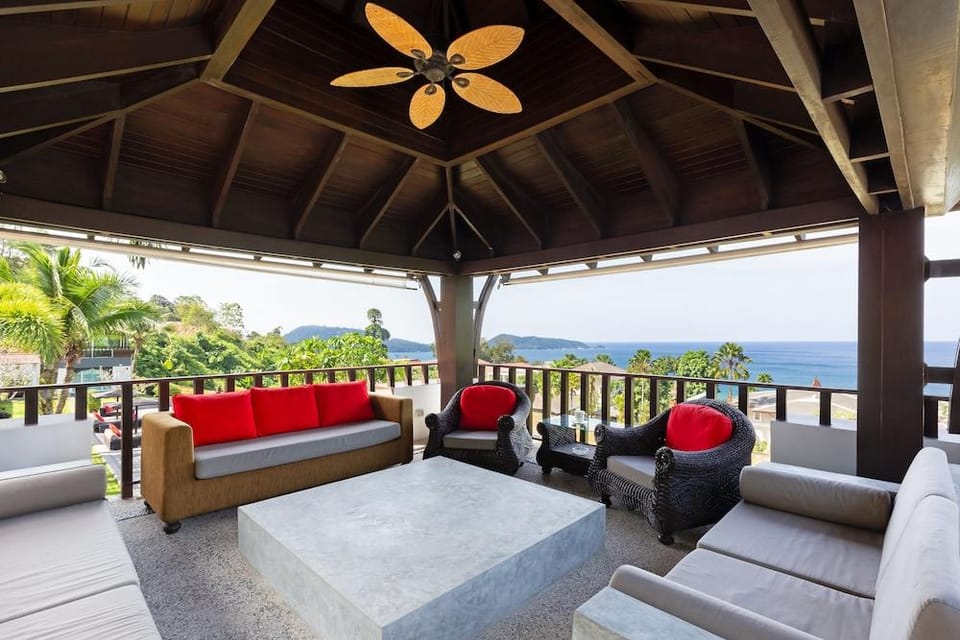 Ocean View Boutique 8BR Pool Villa Sawan Hotel in Patong