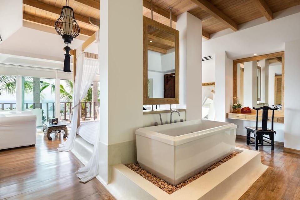 Ocean View Boutique 8BR Pool Villa Sawan Hotel in Patong