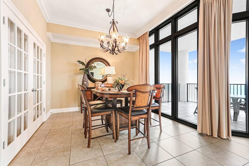 The Oasis at Orange Beach by Hosteeva Hotel in Orange Beach
