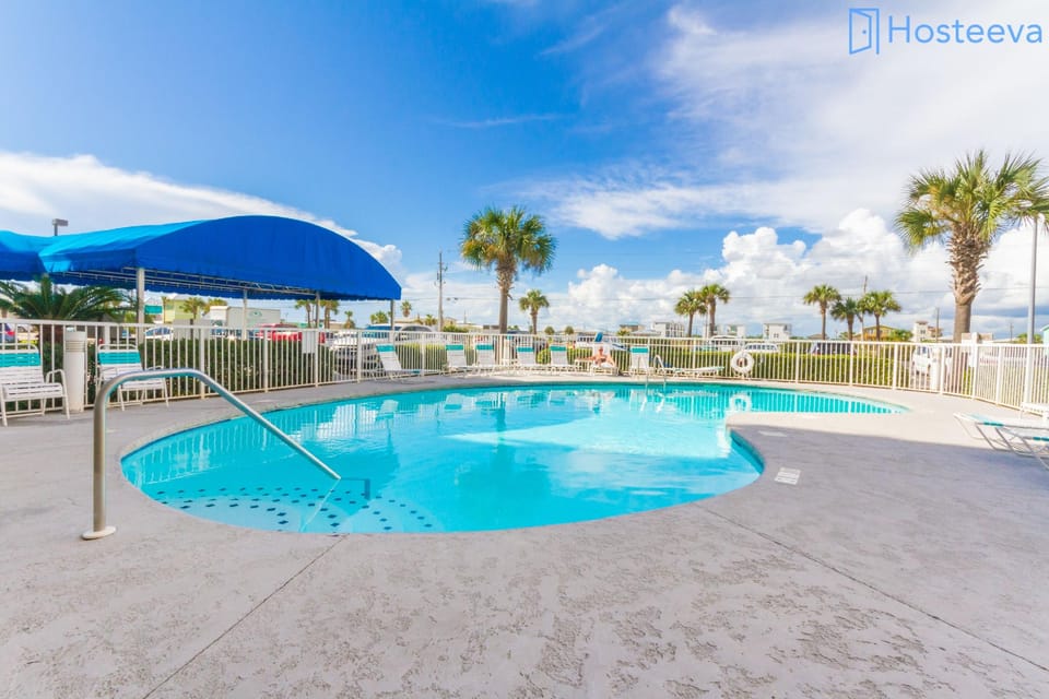 Island Sunrise Condos by Hosteeva Hotel in Gulf Shores