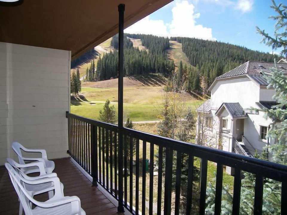 Fox Pine Lodge 4 Bed 4 Bath Condo Hotel in Summit County