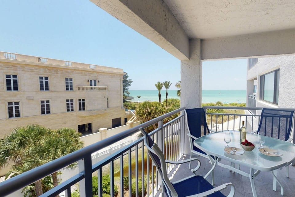 Siesta Sands Beach Resort 4th Floor With Elevator Hotel in Florida