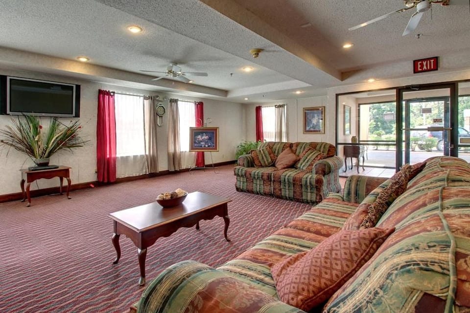 Key West Inn Baxley Hotel in Georgia