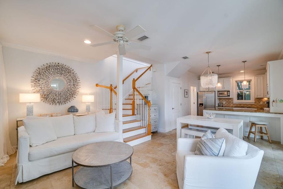 30A Beach House - Stillwater Cottage By Panhandle Getaways Hotel in Rosemary Beach
