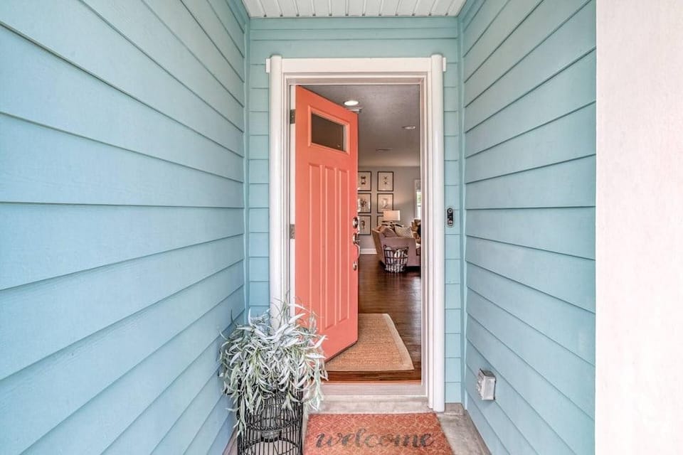 Atlantic Vista Beach House Hotel in Butler Beach