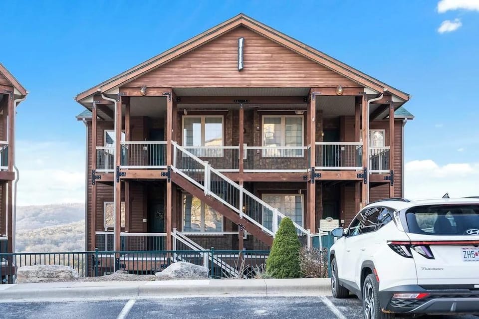 Sunset Retreat - 3 Min From Silver Dollar Hotel in Indian Point