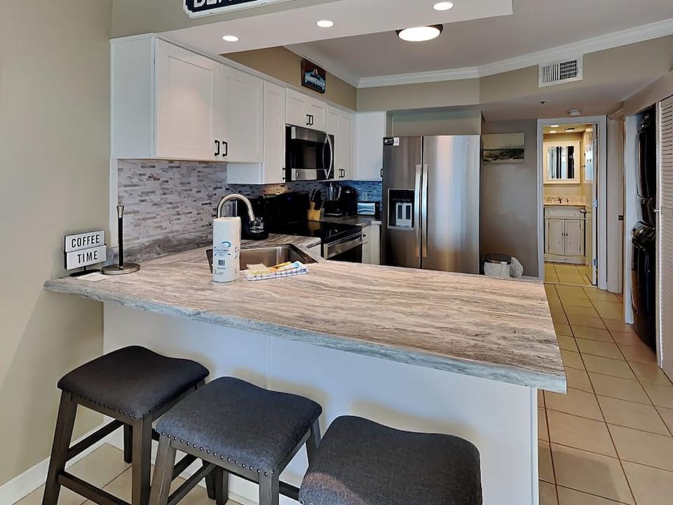 Sundunes by Southern Vacation Rentals Hotel in Pensacola Beach