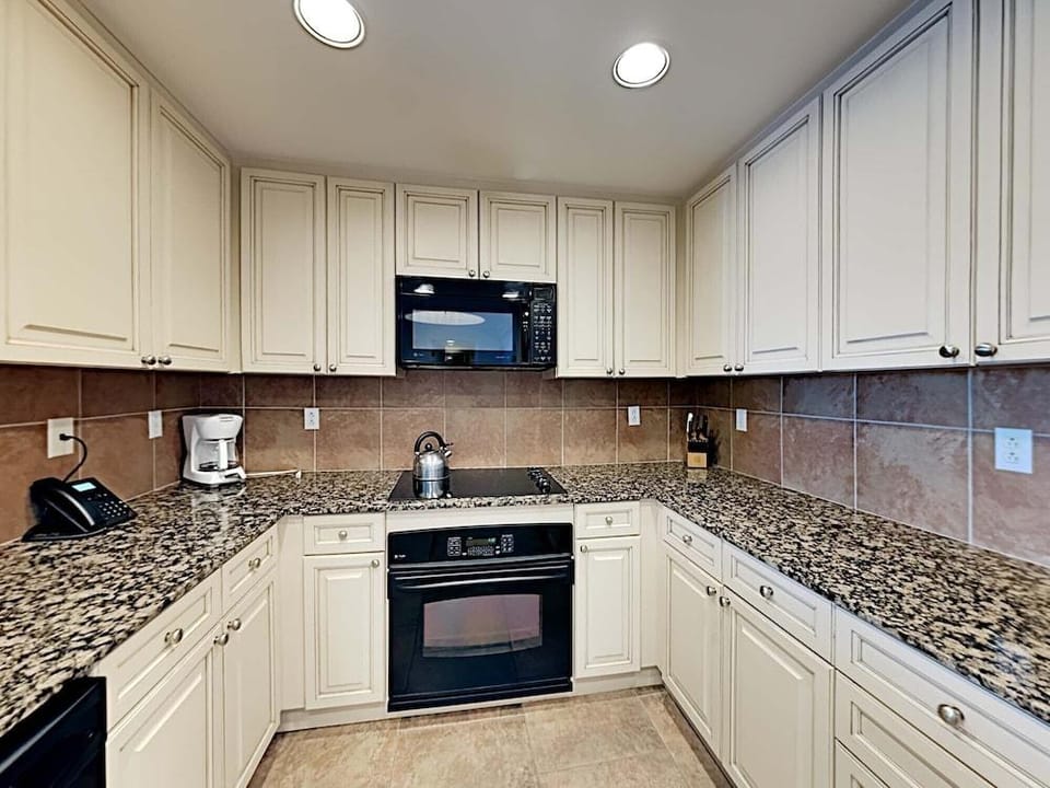 Portofino Island Resort #2 by Southern Vacation Rentals Hotel in Pensacola Beach