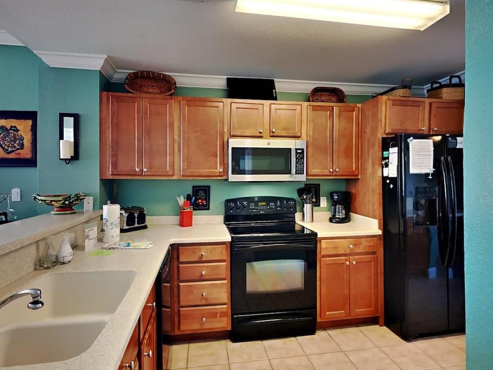 Emerald Dolphin by Southern Vacation Rentals Hotel in Pensacola Beach