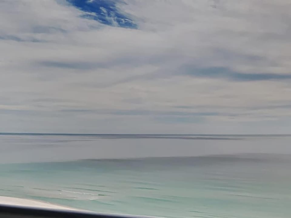 Emerald Dolphin by Southern Vacation Rentals Hotel in Pensacola Beach