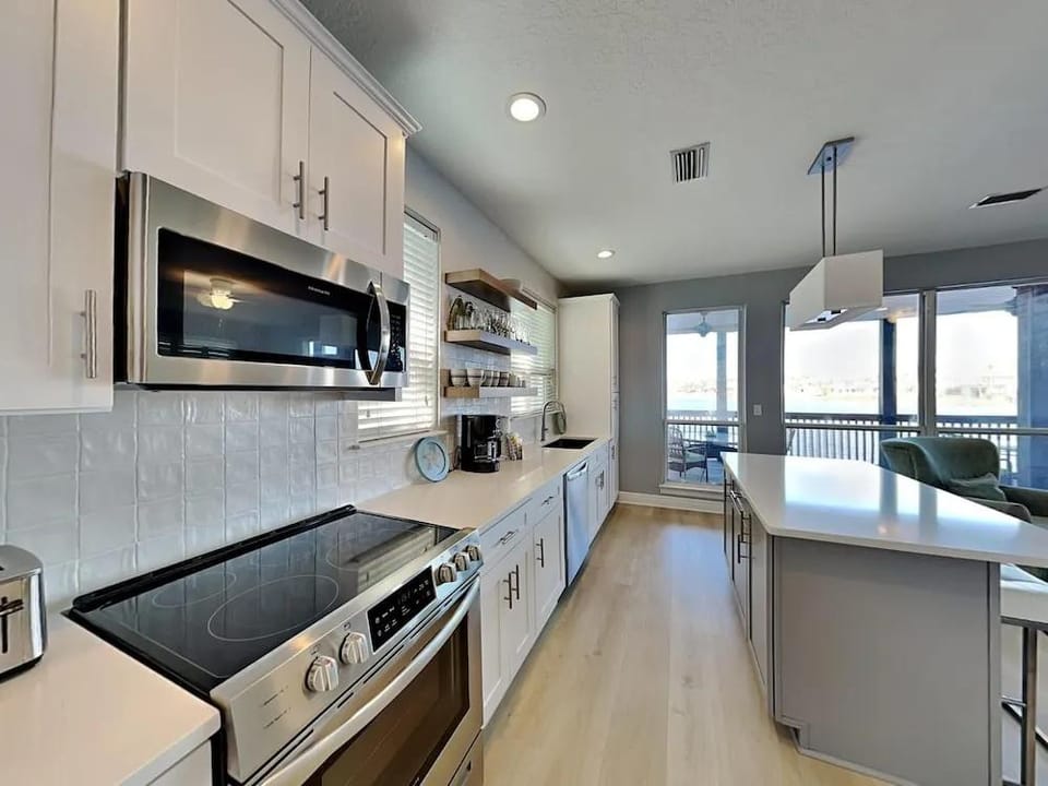 Destiny Beach Villas by Southern Vacation Rentals Hotel in Destin