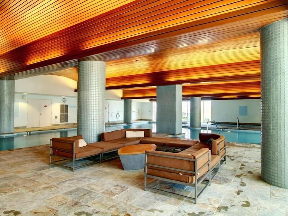 Beach Club by Southern Vacation Rentals Hotel in Pensacola Beach