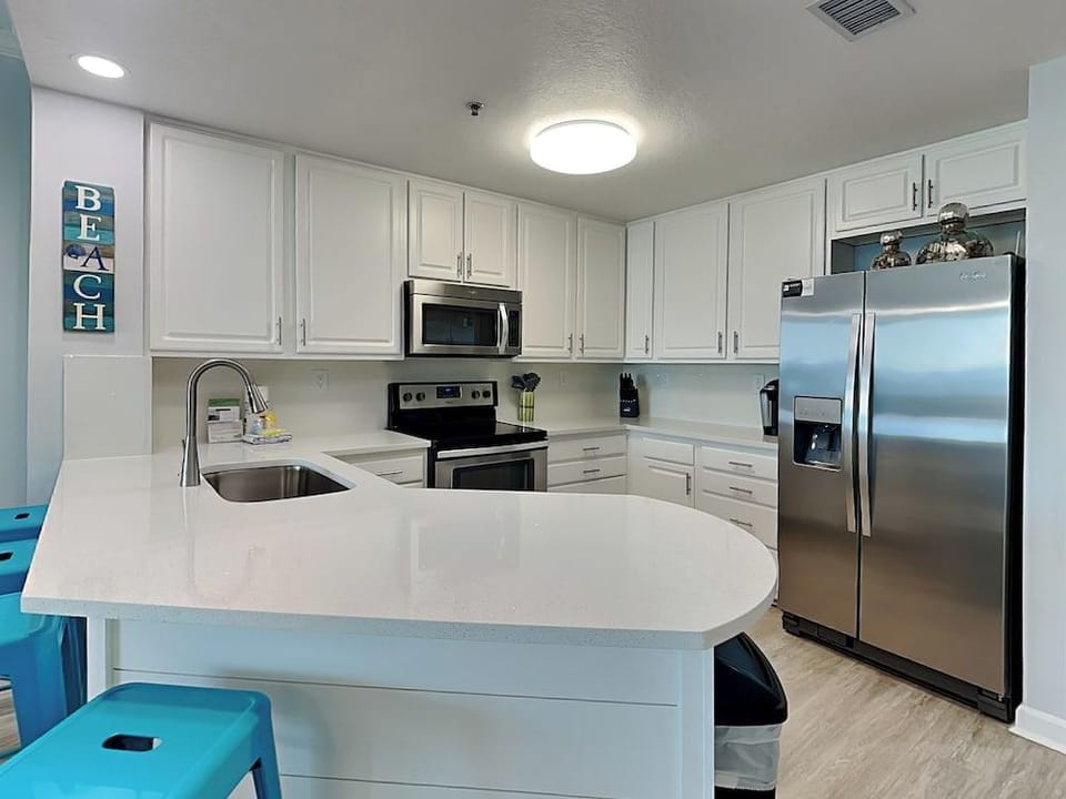 The Enclave by Southern Vacation Rentals Hotel in Orange Beach