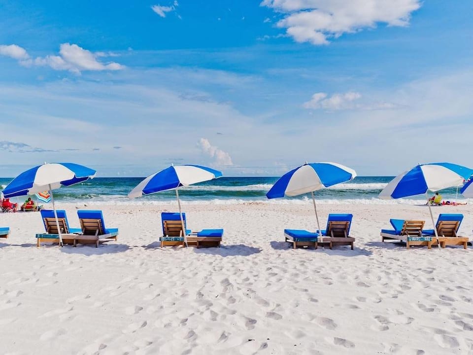 Tradewinds by Southern Vacation Rentals Hotel in Orange Beach