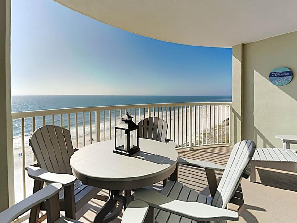 Tradewinds by Southern Vacation Rentals Hotel in Orange Beach