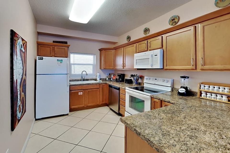 Villas on the Gulf by Southern Vacation Rentals Hotel in Pensacola Beach