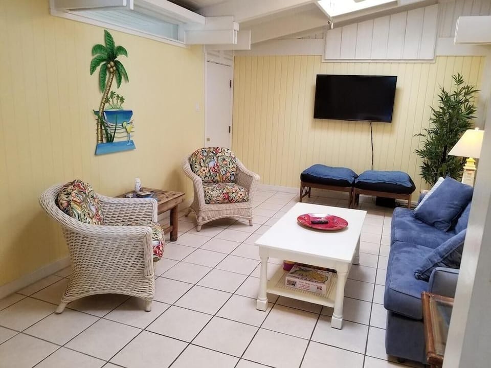 Lil Caribbean Vibes Hotel in South Padre Island