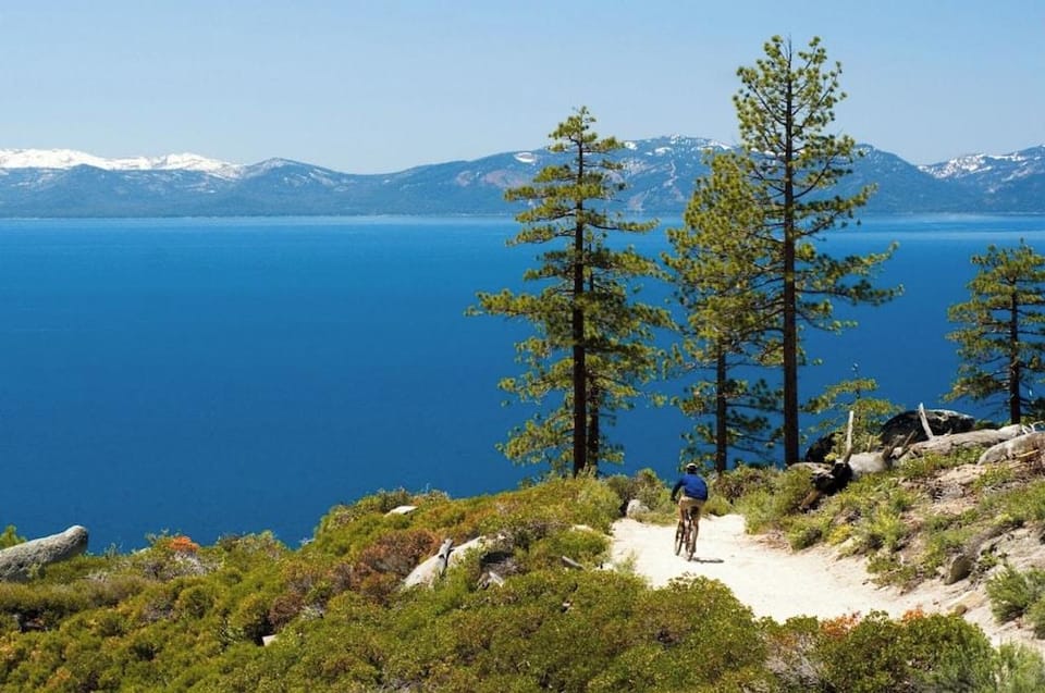 Flurry by Avantstay Tahoe Donner Home w/ Access to Northstar Resort Community Hotel in Northstar Drive