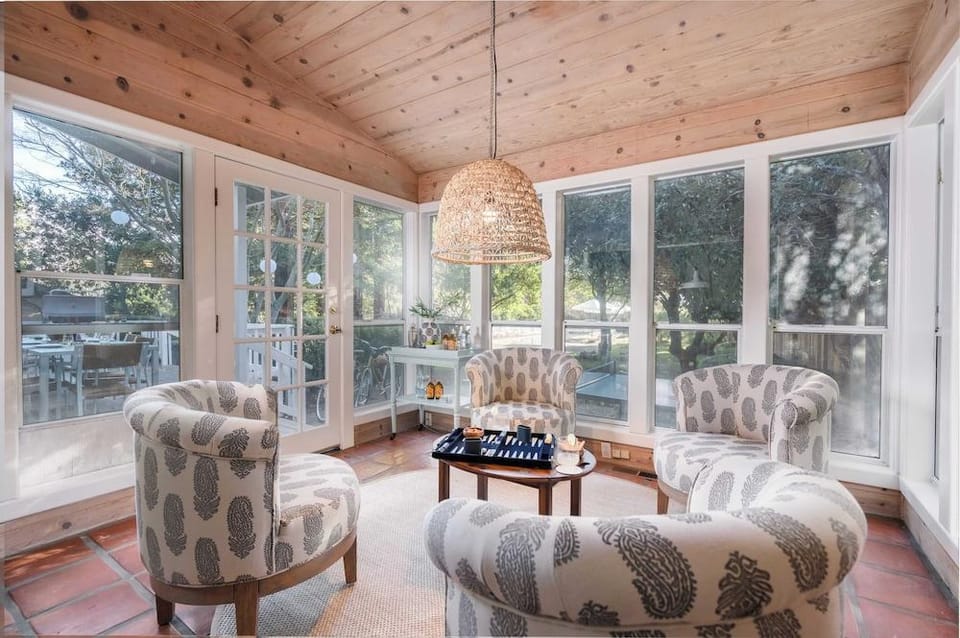 Clementine By Avantstay Bright Modern Retreat w/ Pool, Pool Table & Large Patio Hotel in Santa Rosa