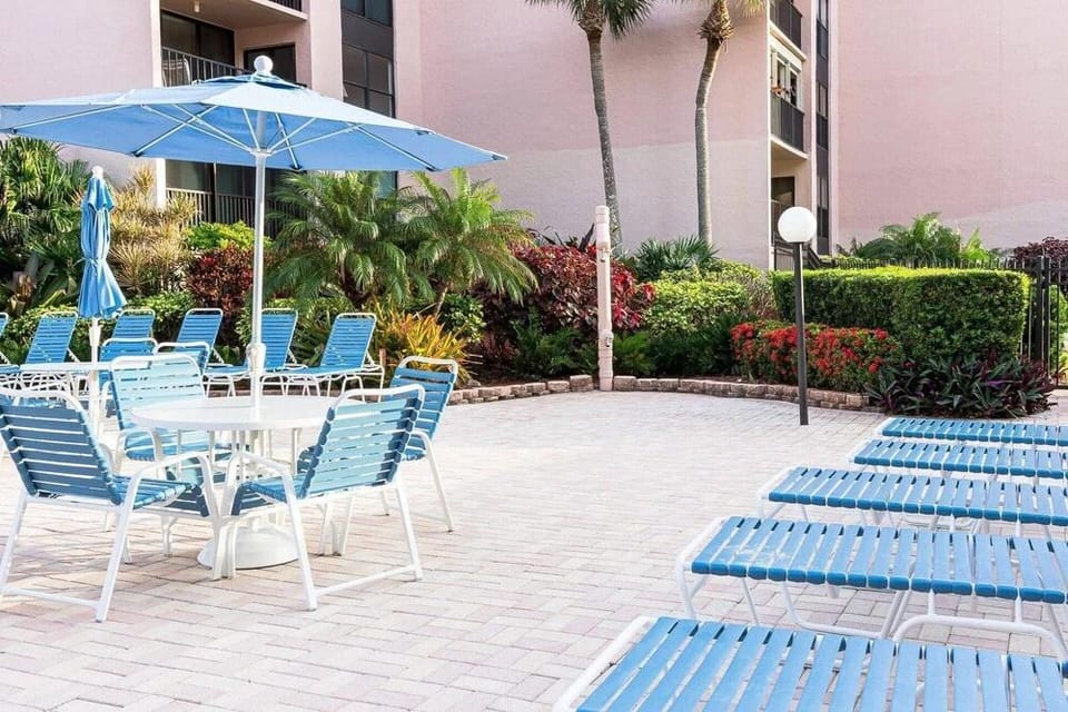 Siesta Breakers Penthouse on the Beach Hotel in Florida