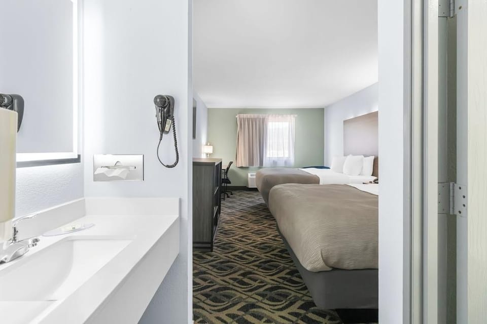 New Martinsville Inn Hotel in West Virginia
