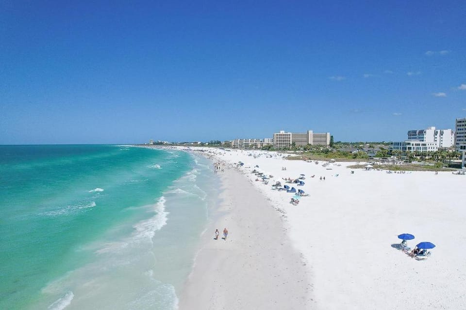 2 Bed 2 Bath Centrally Located Hotel in Florida