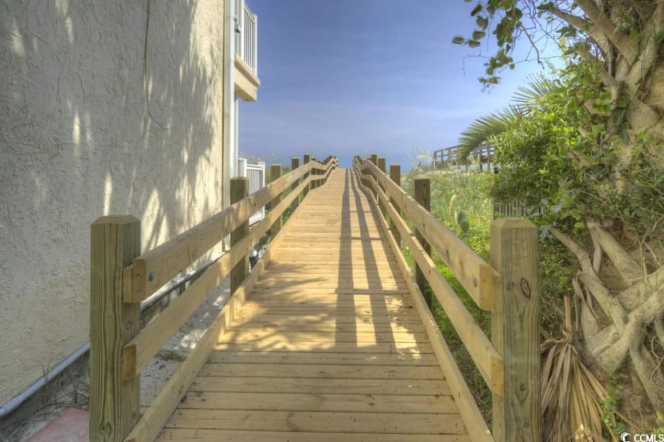 Seaside Elegance Your Coastal Getaway Hotel in North Myrtle Beach