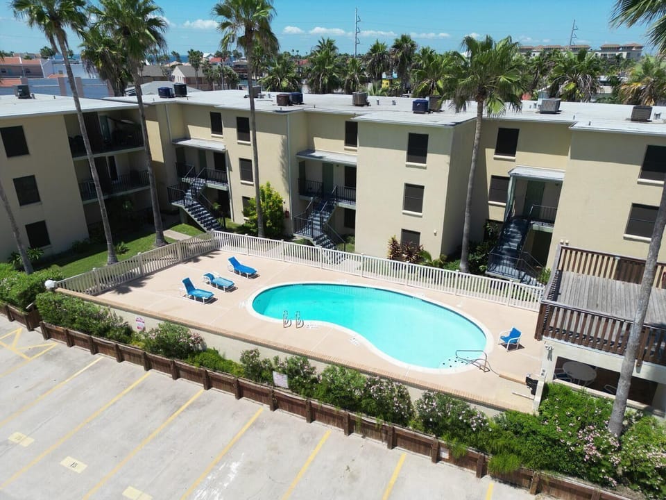 Habitat 25 Hotel in South Padre Island