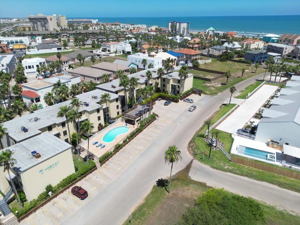 Habitat 25 Hotel in South Padre Island