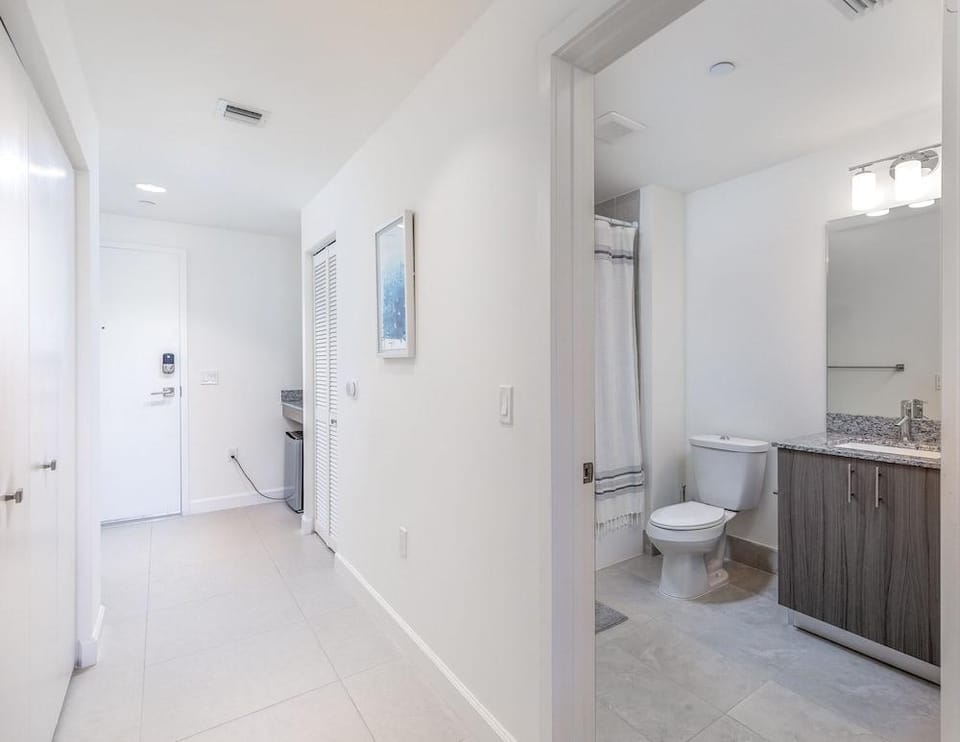 Modern Studio in Downtown Doral Hotel in Doral