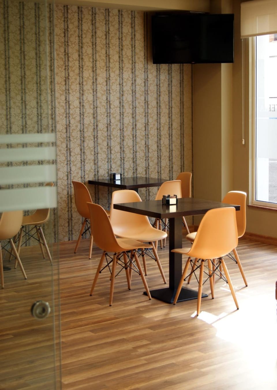 Bar/lounge