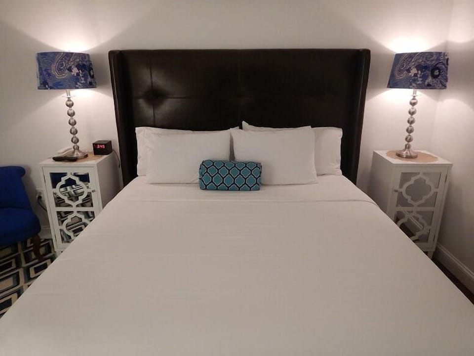 Carriage House Hotel in North Haven