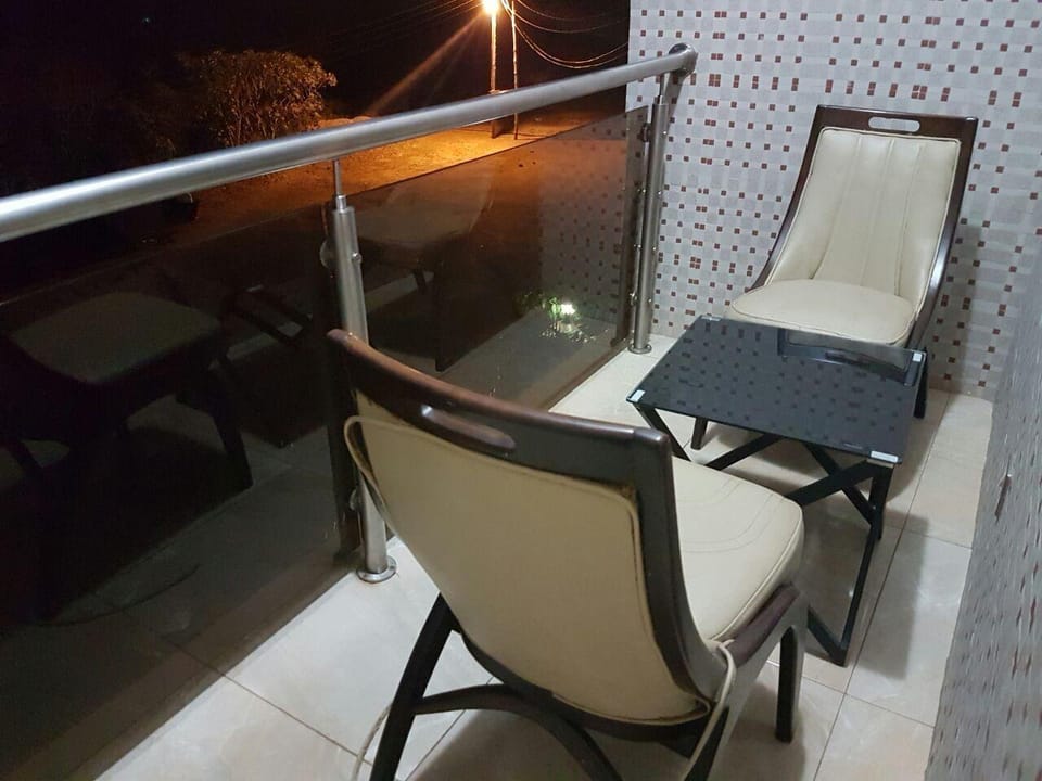 2Bedrooms Private. Apart. Junction Mall Hotel in Accra