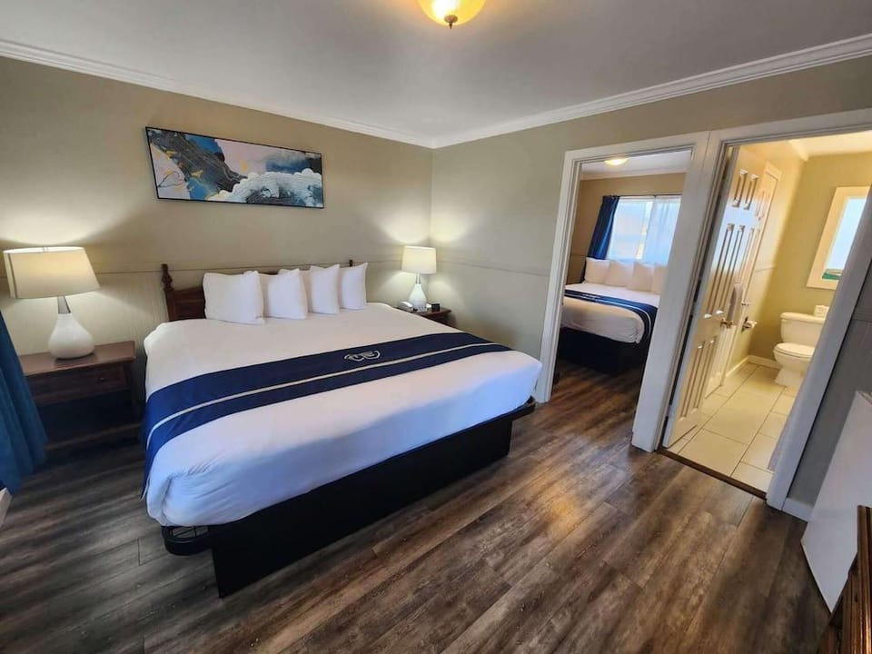Studio 9 Fort Bragg, LLC. Hotel in Fort Bragg